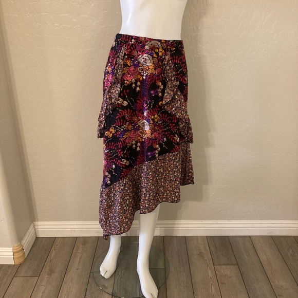 Anna Sui Dresses & Skirts - Anna Sui Silk MIDI Length Asymmetrical Floral Skirt Size 6